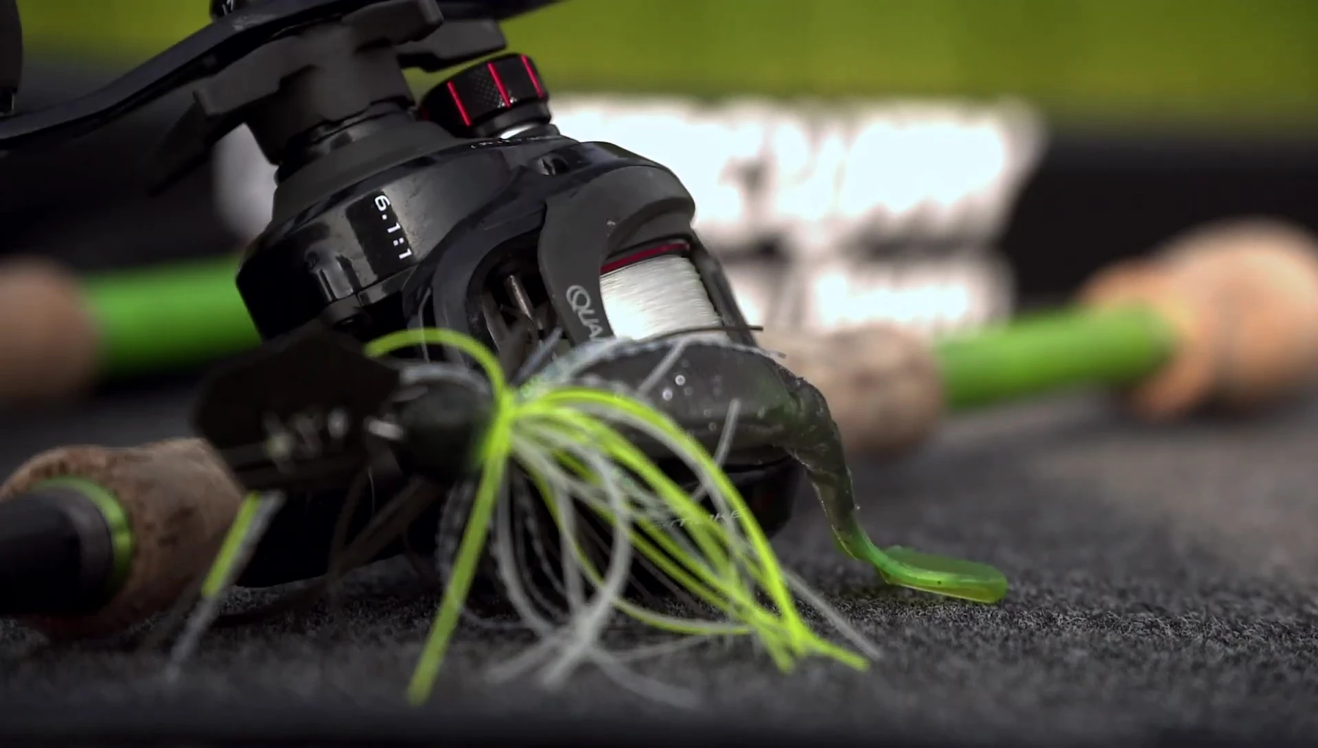 Showcase of smooth line coming off the spool