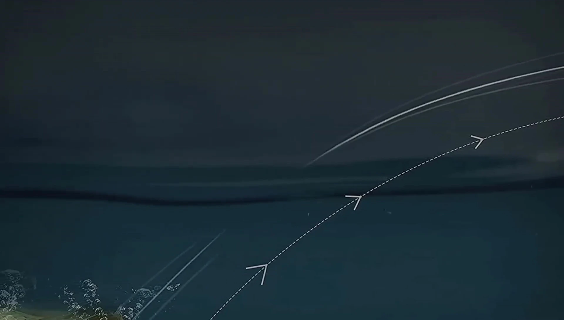 RunCl Power Fluoro line underwater.