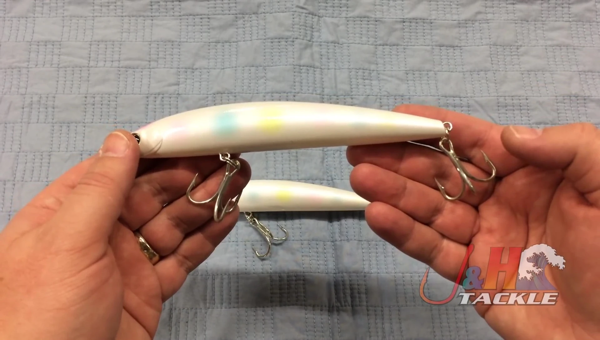 Close-up shot of the VMC 3x hooks.