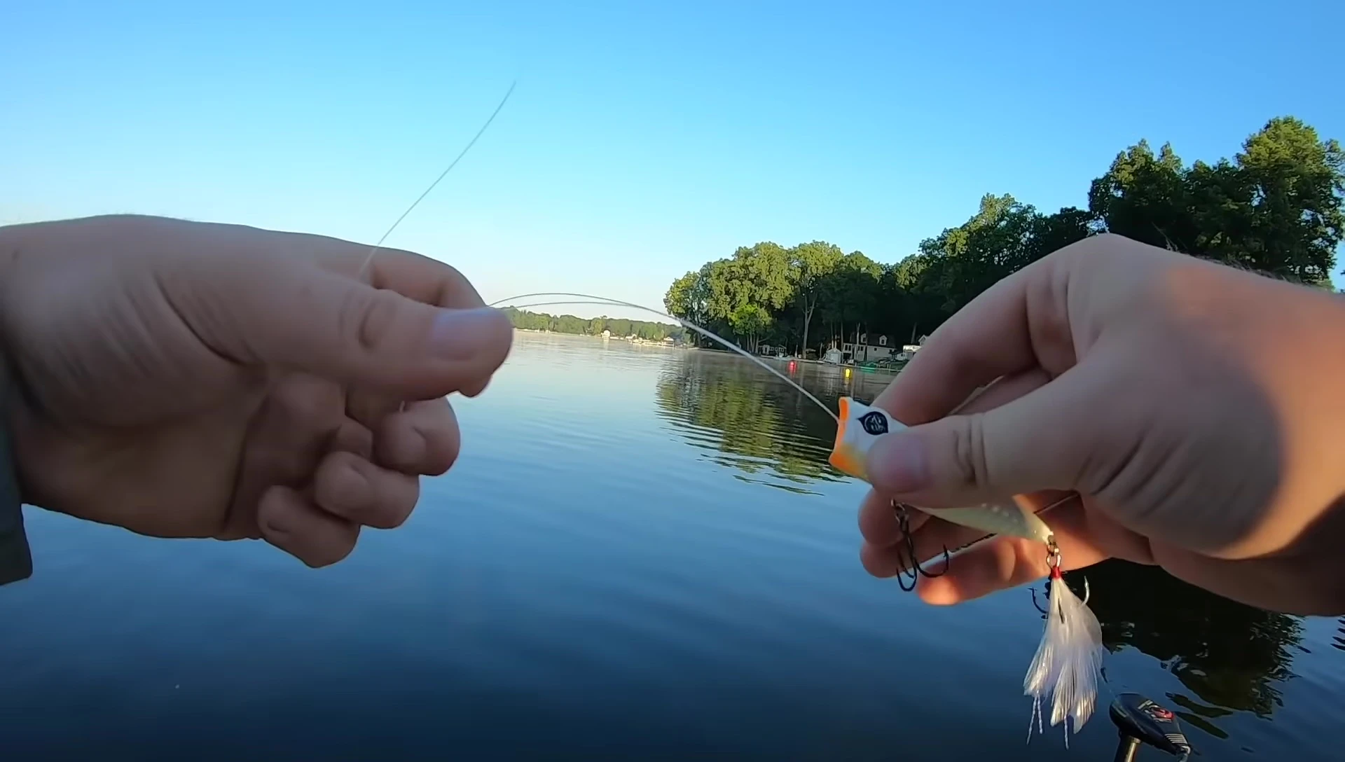 Visual representation of fluorocarbon line sinking the popper