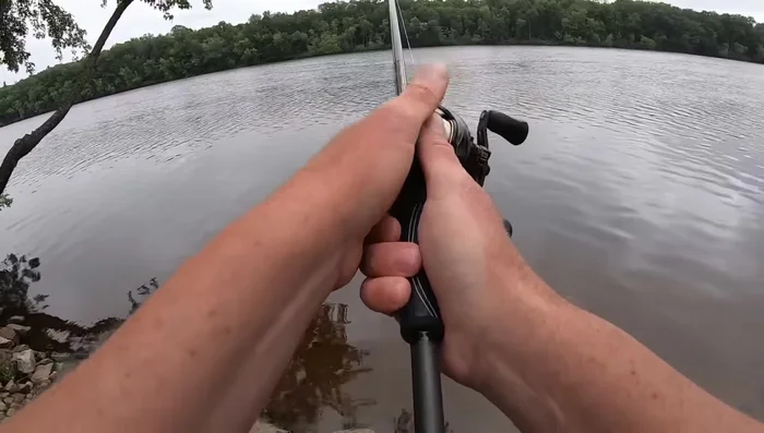 Cast out and let the jig hit the bottom.