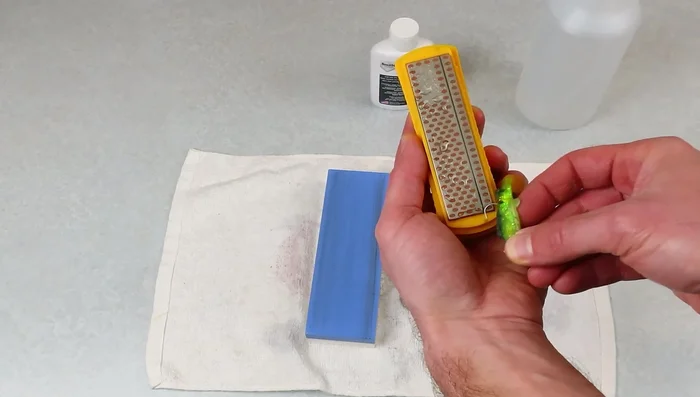 Sharpen each side six times, then six times straight down.