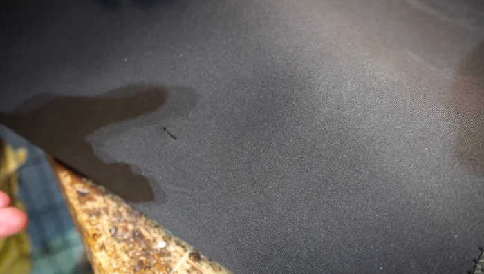 Clean the area around the leak with a dry cloth to remove any debris.