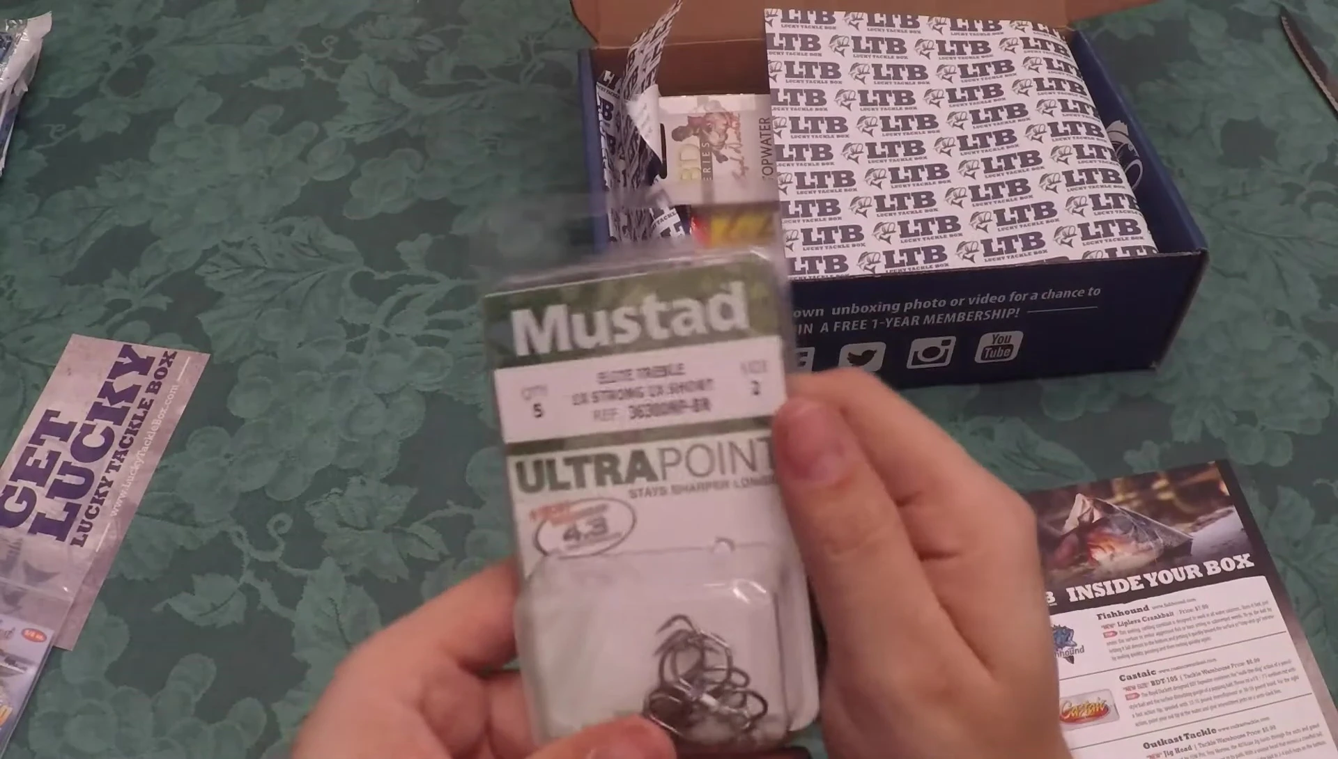 The Mustad Elite treble hooks.