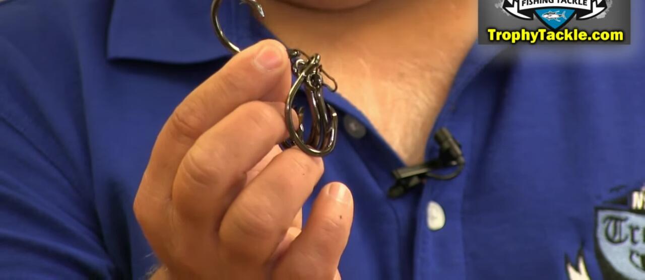 Image suggesting the hook's use in long-range tuna fishing.