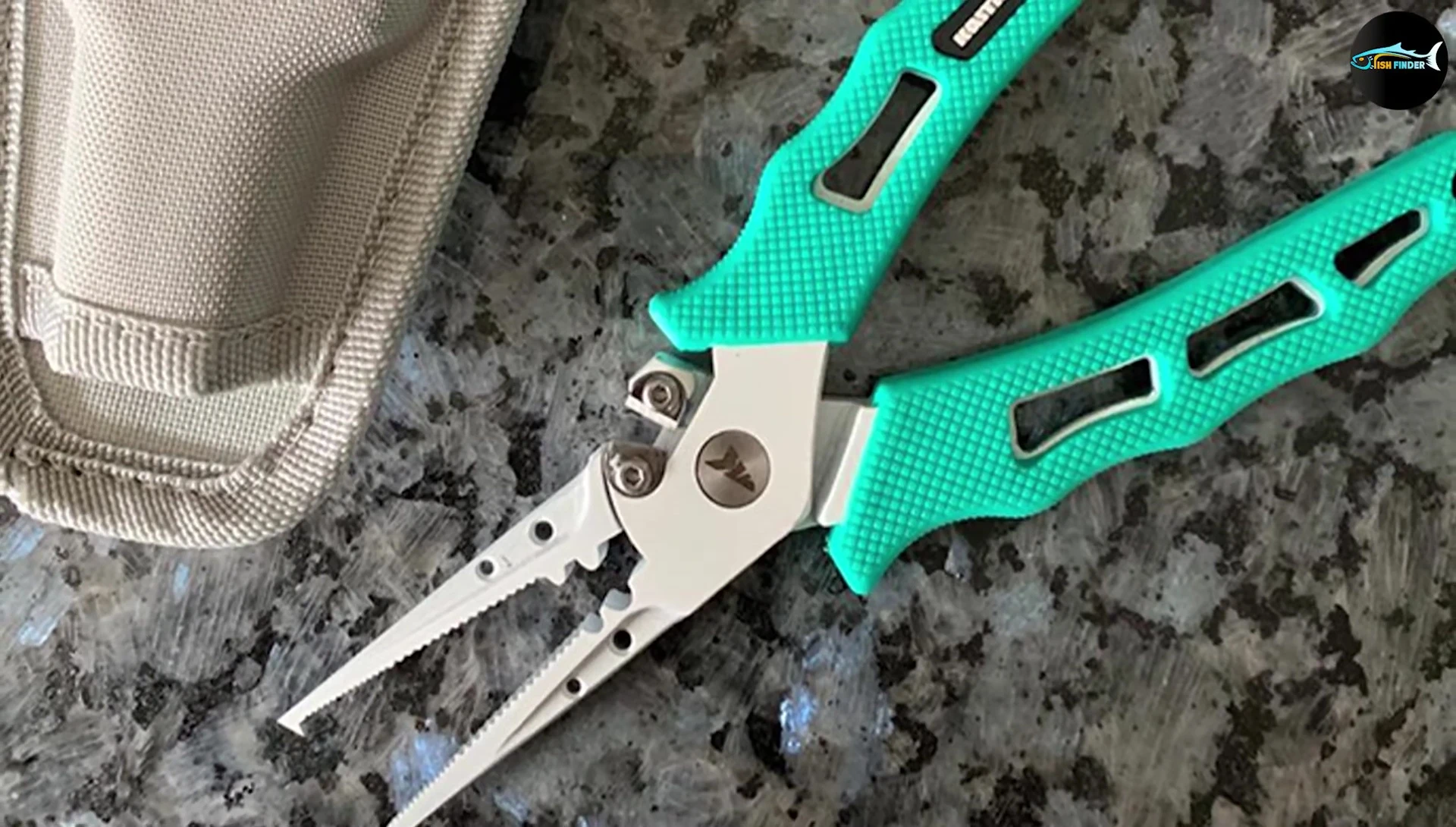 Highlighting the carbide blades on the pliers.