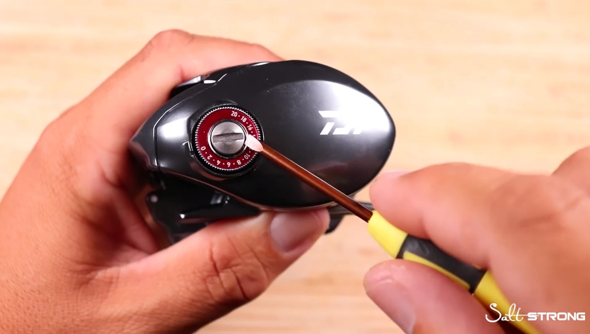 Demonstration of the Magforce braking system adjustment dial.