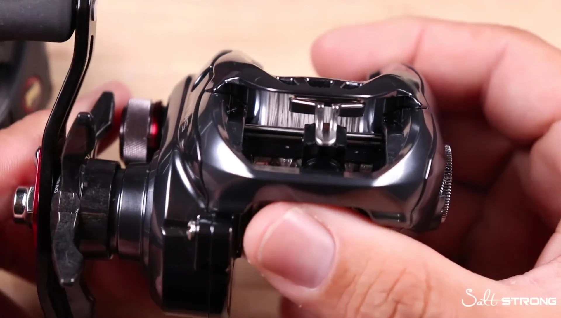 Close-up of the TWS (T-Wing System) level wind aperture.