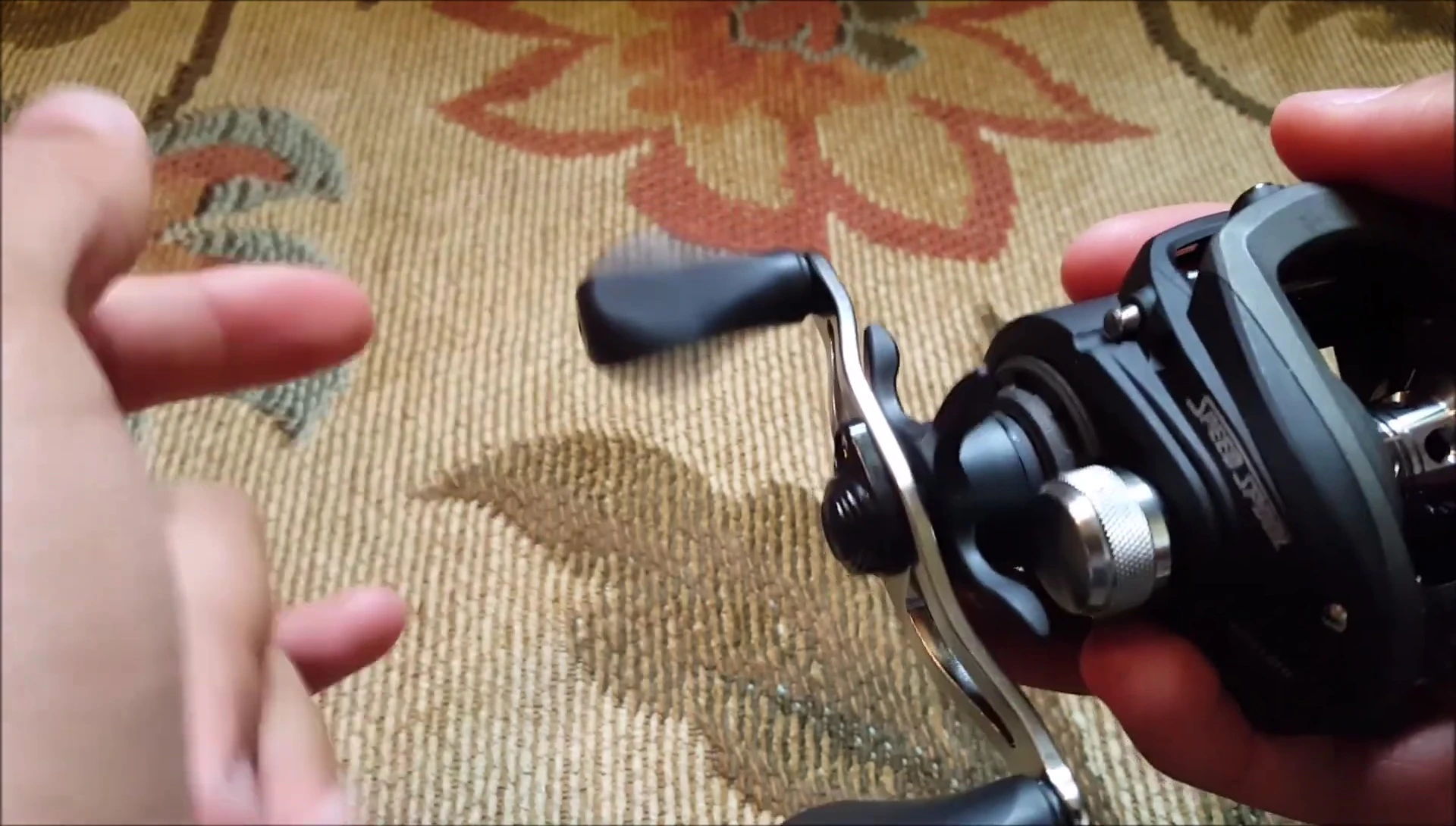 Demonstration of the reel's smooth freespooling.