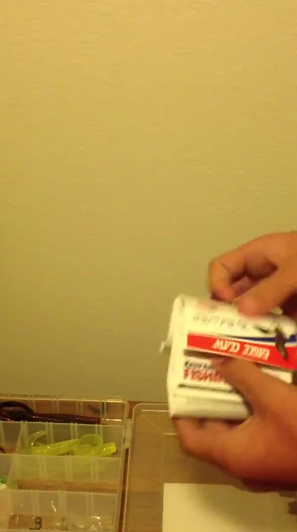 The reviewer recommending the kit.