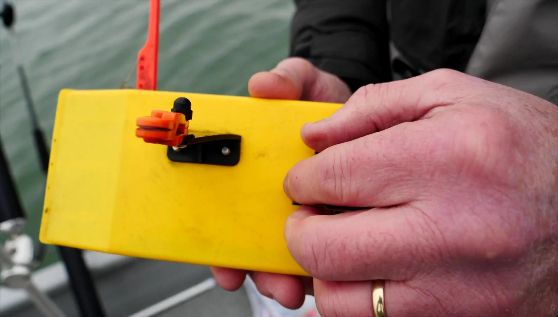 Offshore board release with monofilament line.