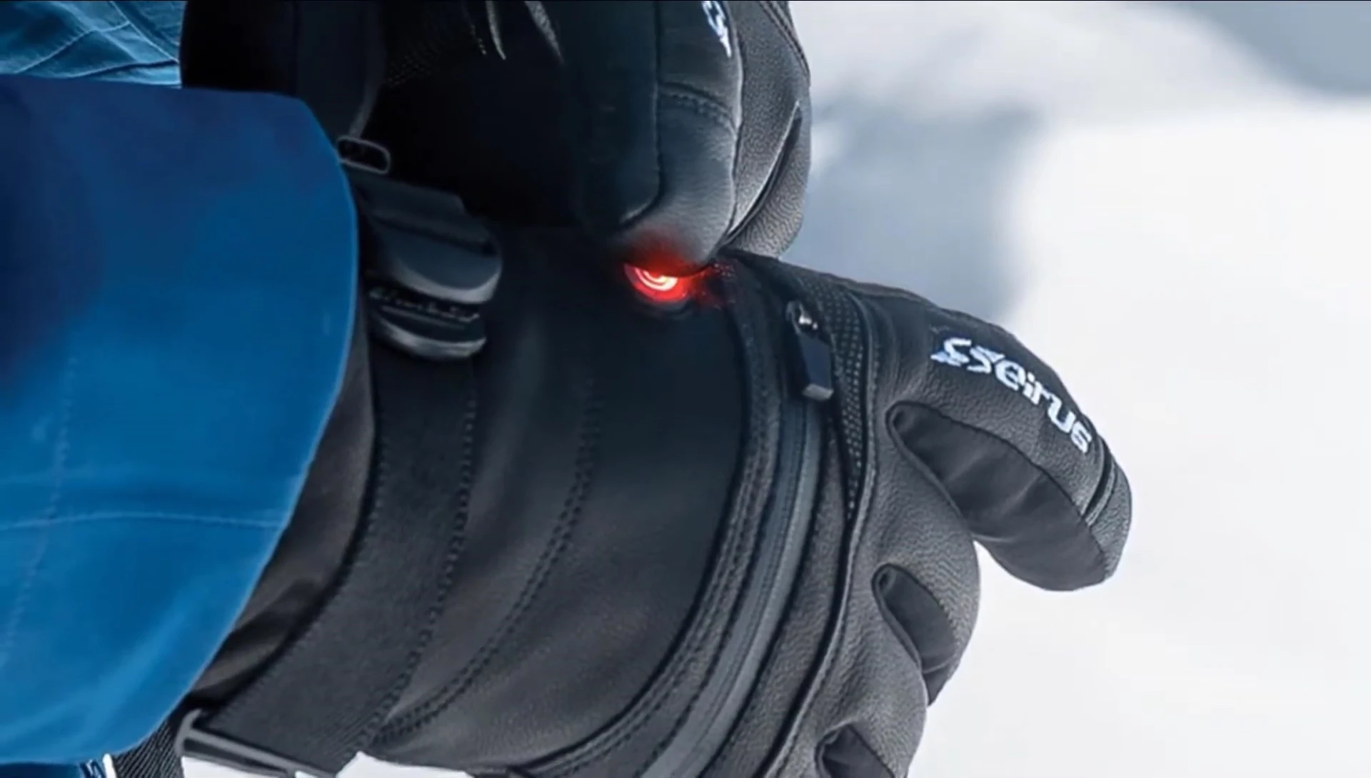 Close up of the Sari's gloves emphasizing the materials and flexibility.