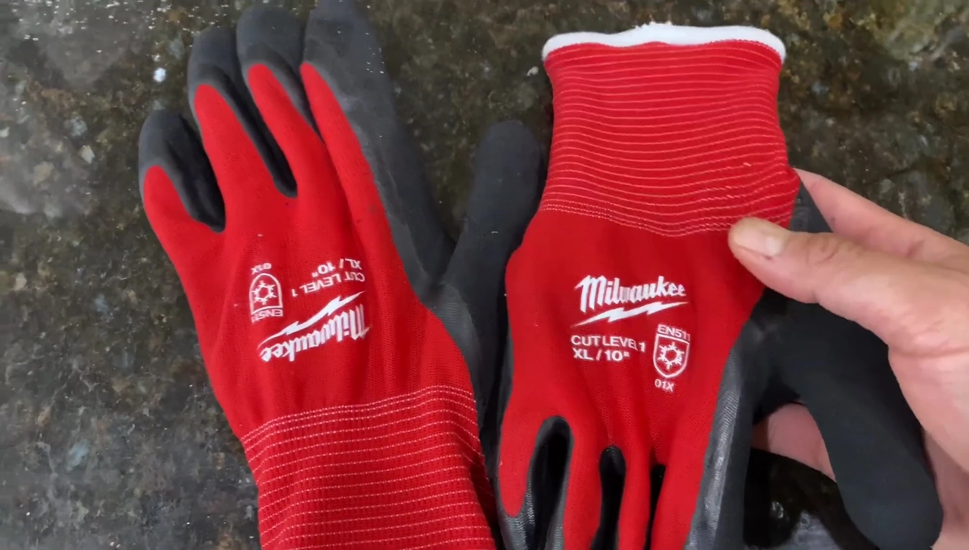 Image showing the price point of Milwaukee gloves.