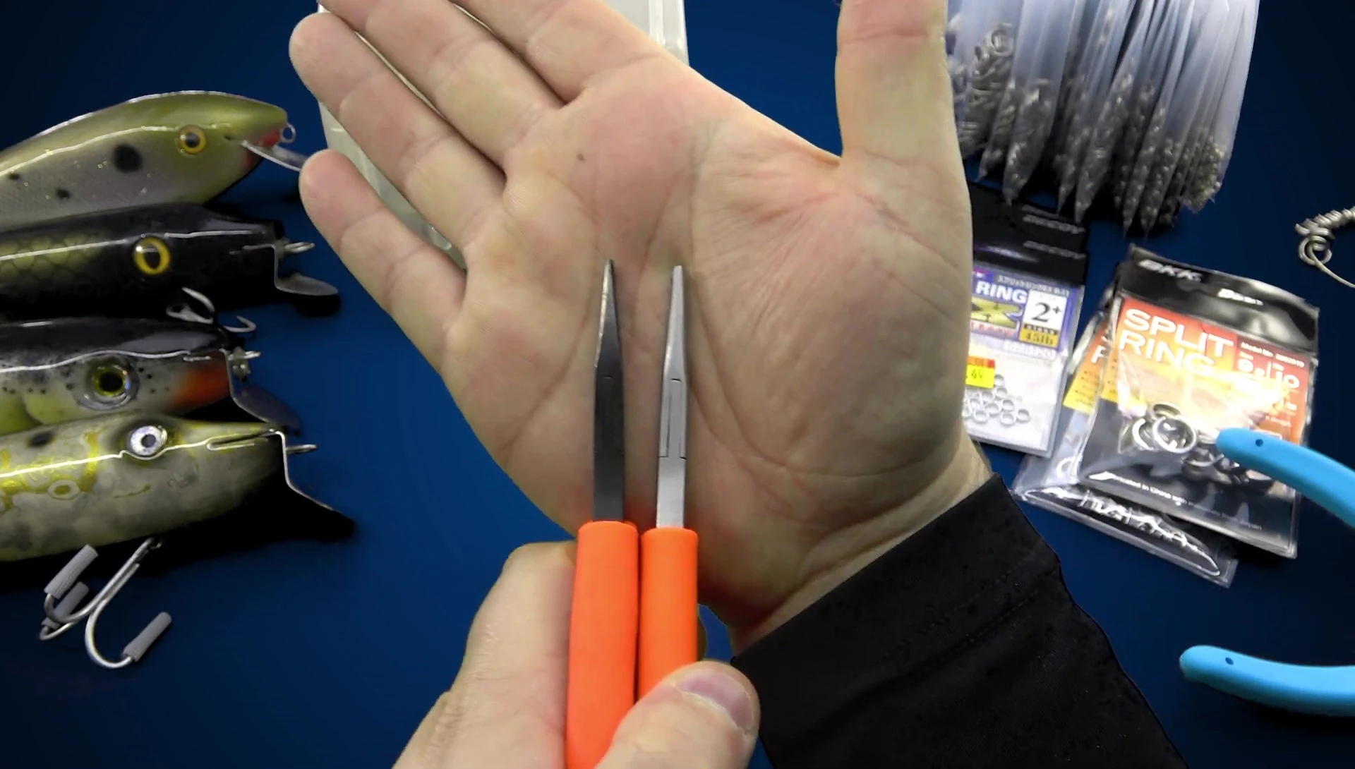 Detailed shot comparing the jaw tips of both pliers, showcasing the bulkier design of the newer model.