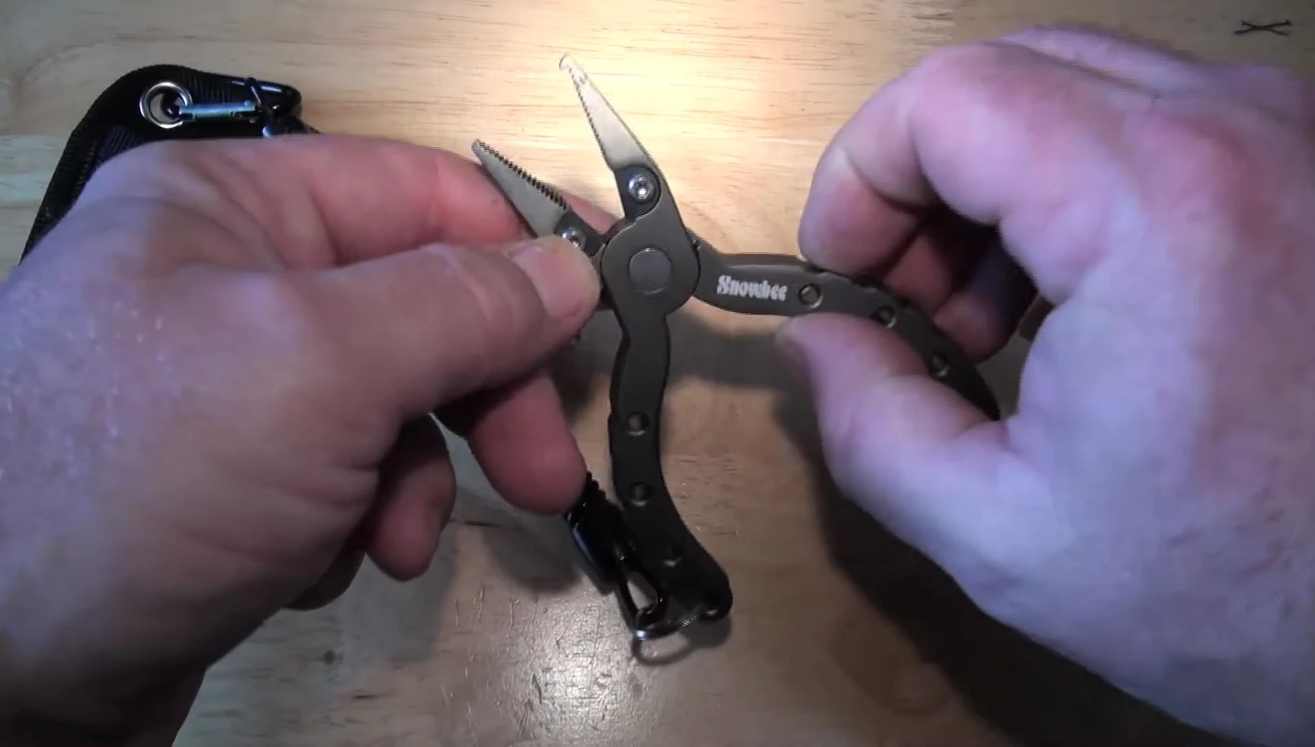 Close-up of the carbide cutters on the Snowbee pliers