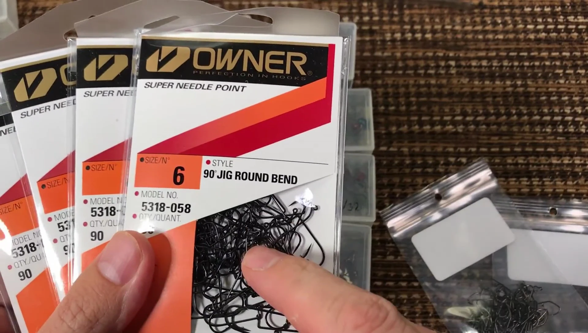 Image of the cheaper Matzuo hooks.