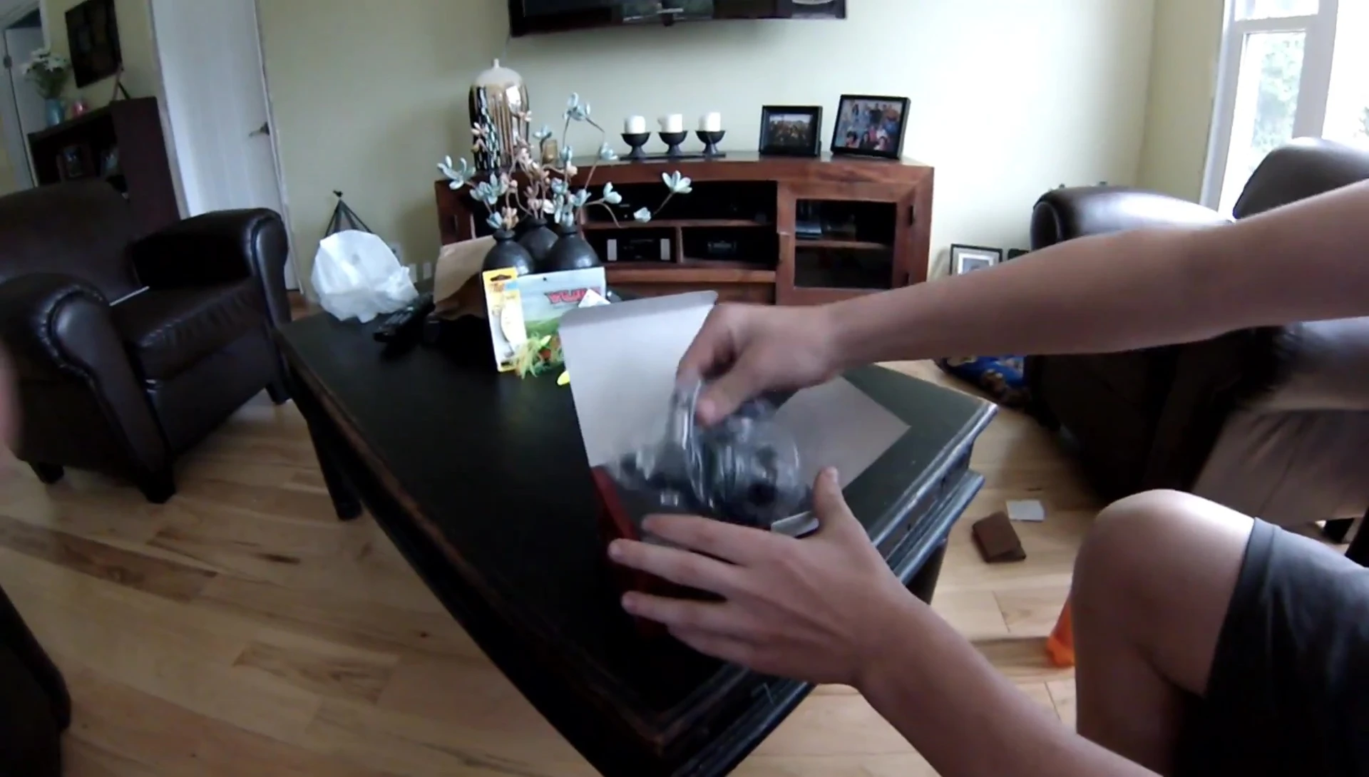 The small parts and manuals included with the reel