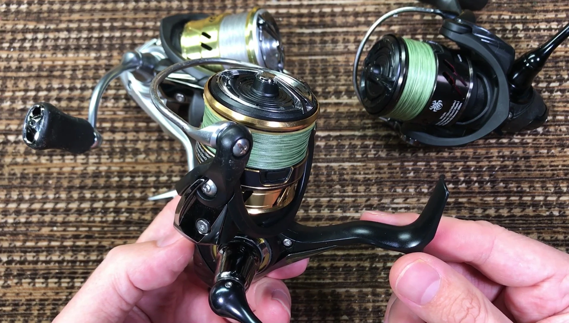 The presenter advices on selecting reels based on rod weight