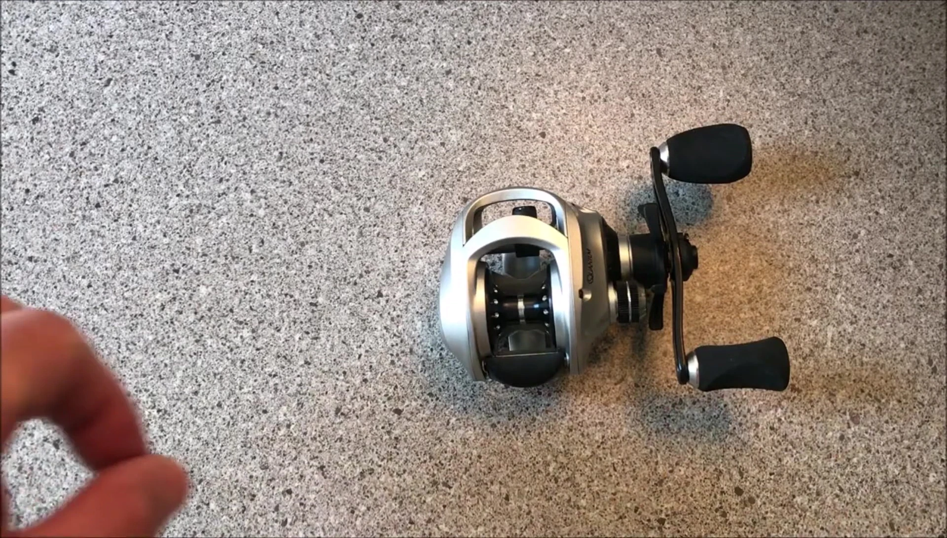 Image highlighting the aluminum frame of the Quantum Icon PT reel.