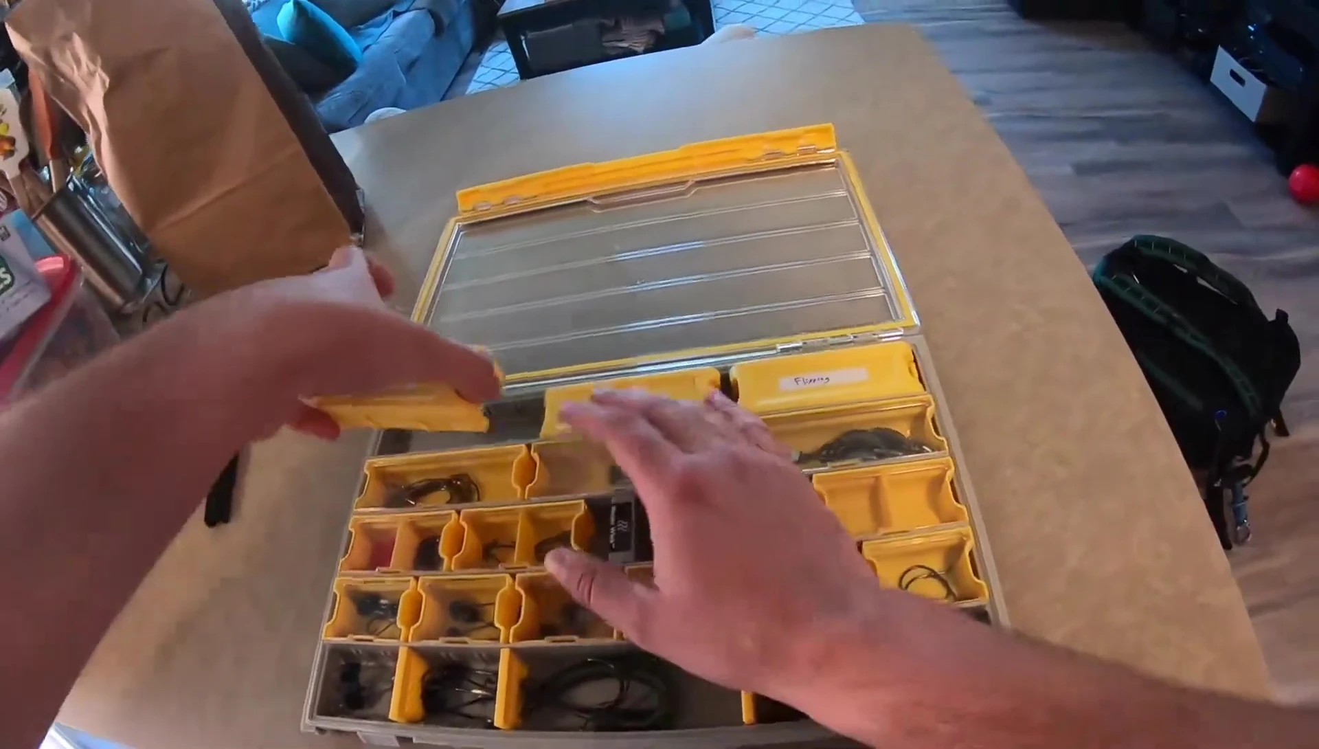Example of weight boxes fitting neatly in the compartments.