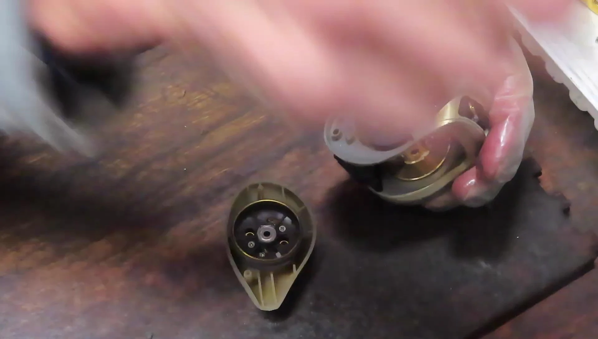 Oiling the internal bearings