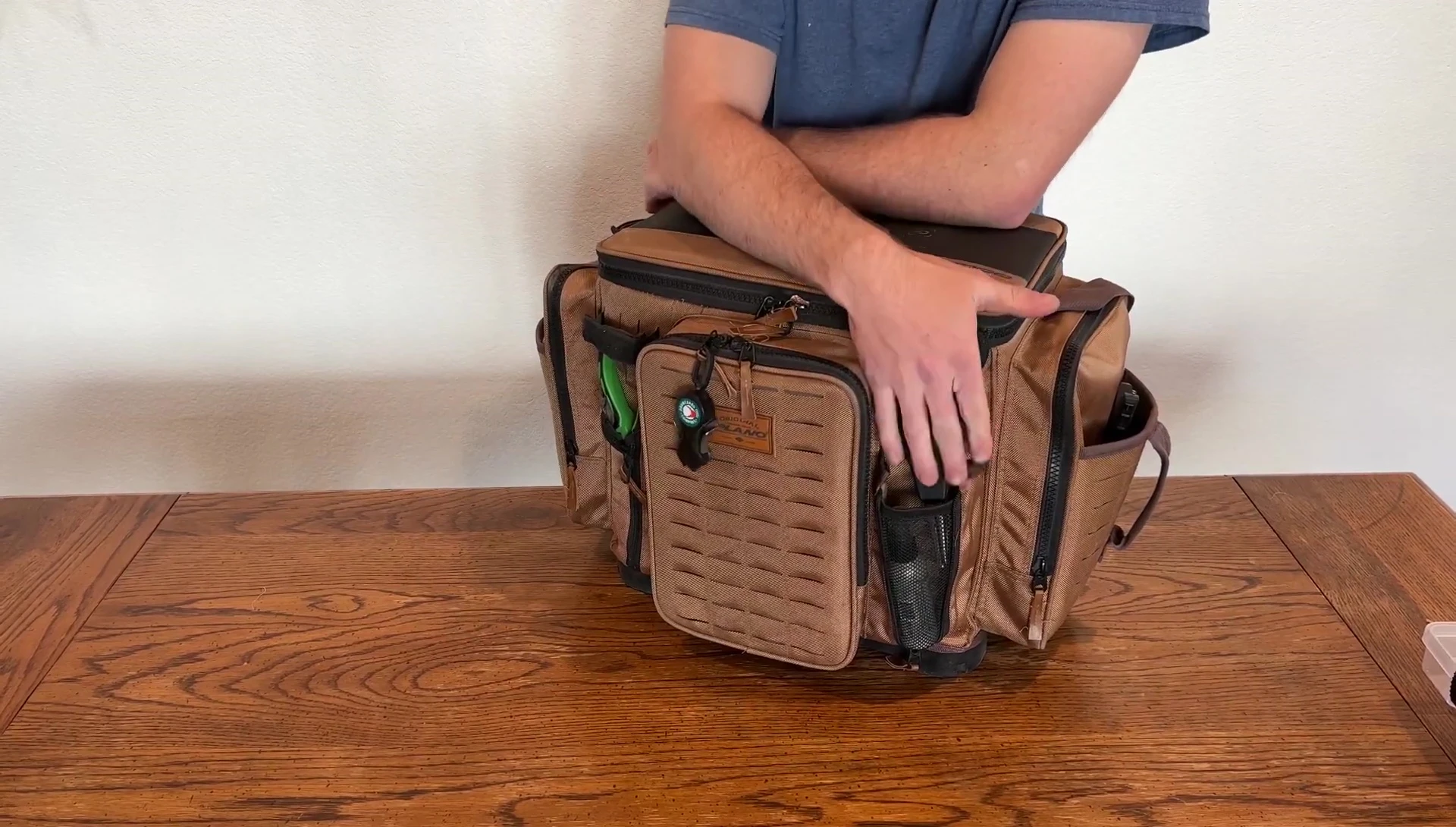 The rod holders on the bag.