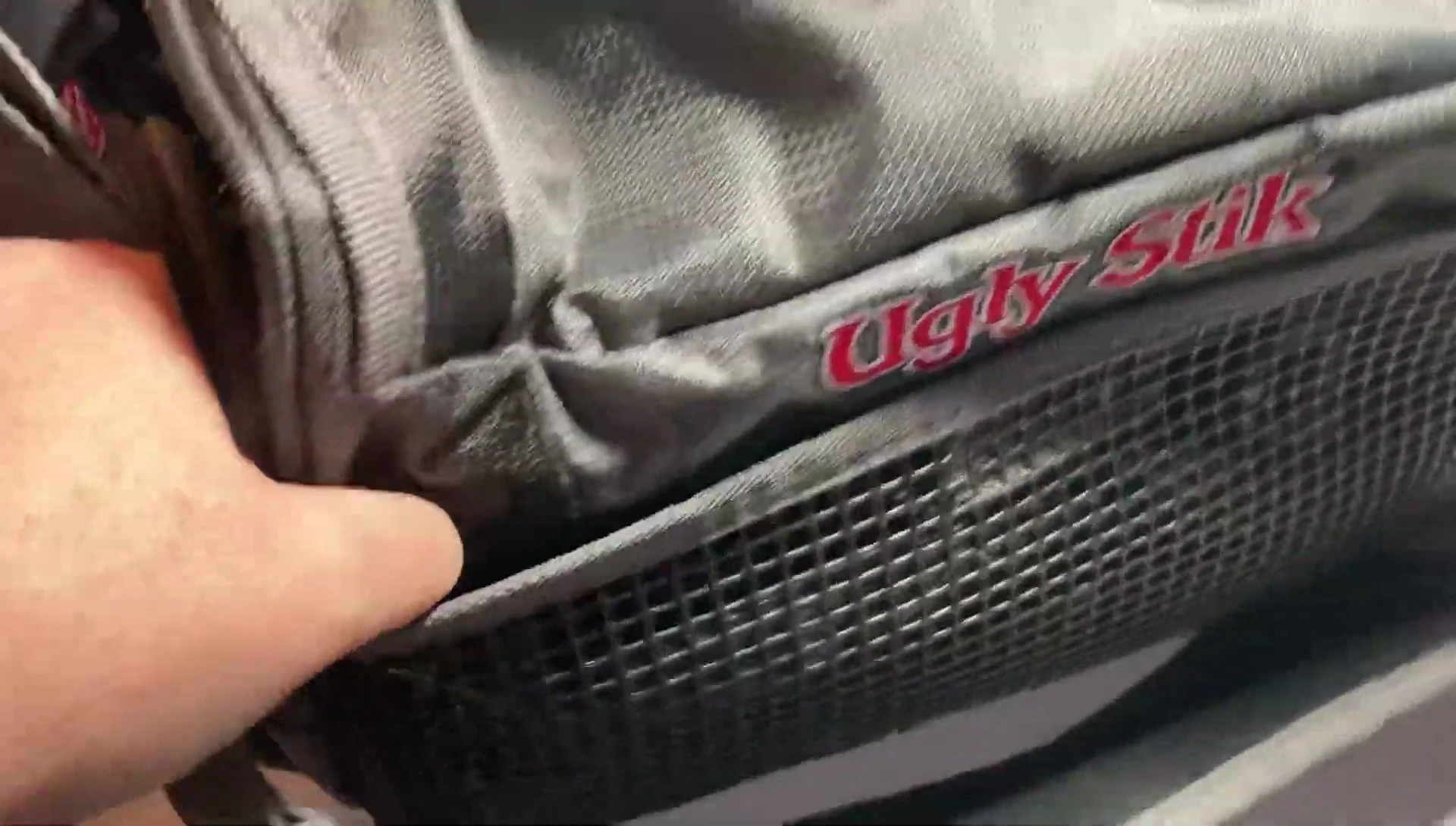 View of the bag’s hard bottom.