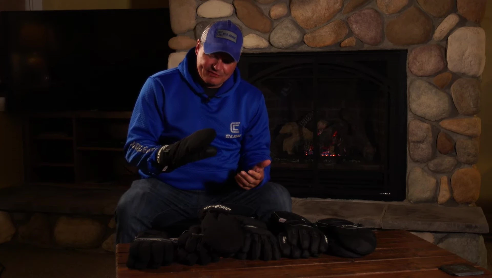 Demonstrating the magnetic closure of the Glomet.