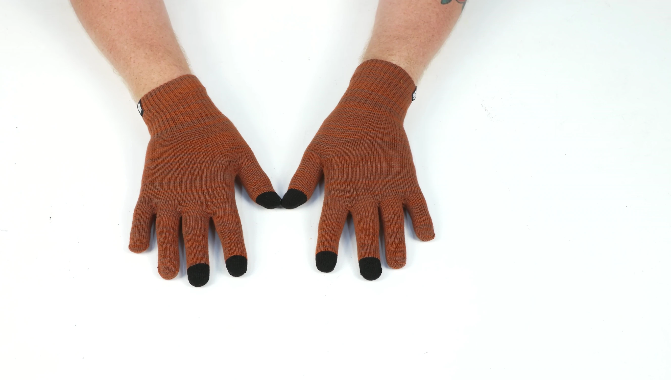 Illustrating the limitations of touchscreen functionality when used as a liner.