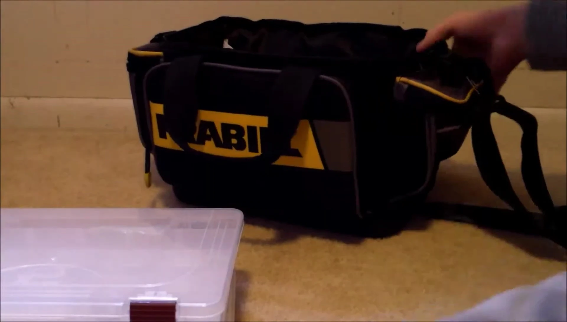 Close-up of the hard plastic bottom of the bag.