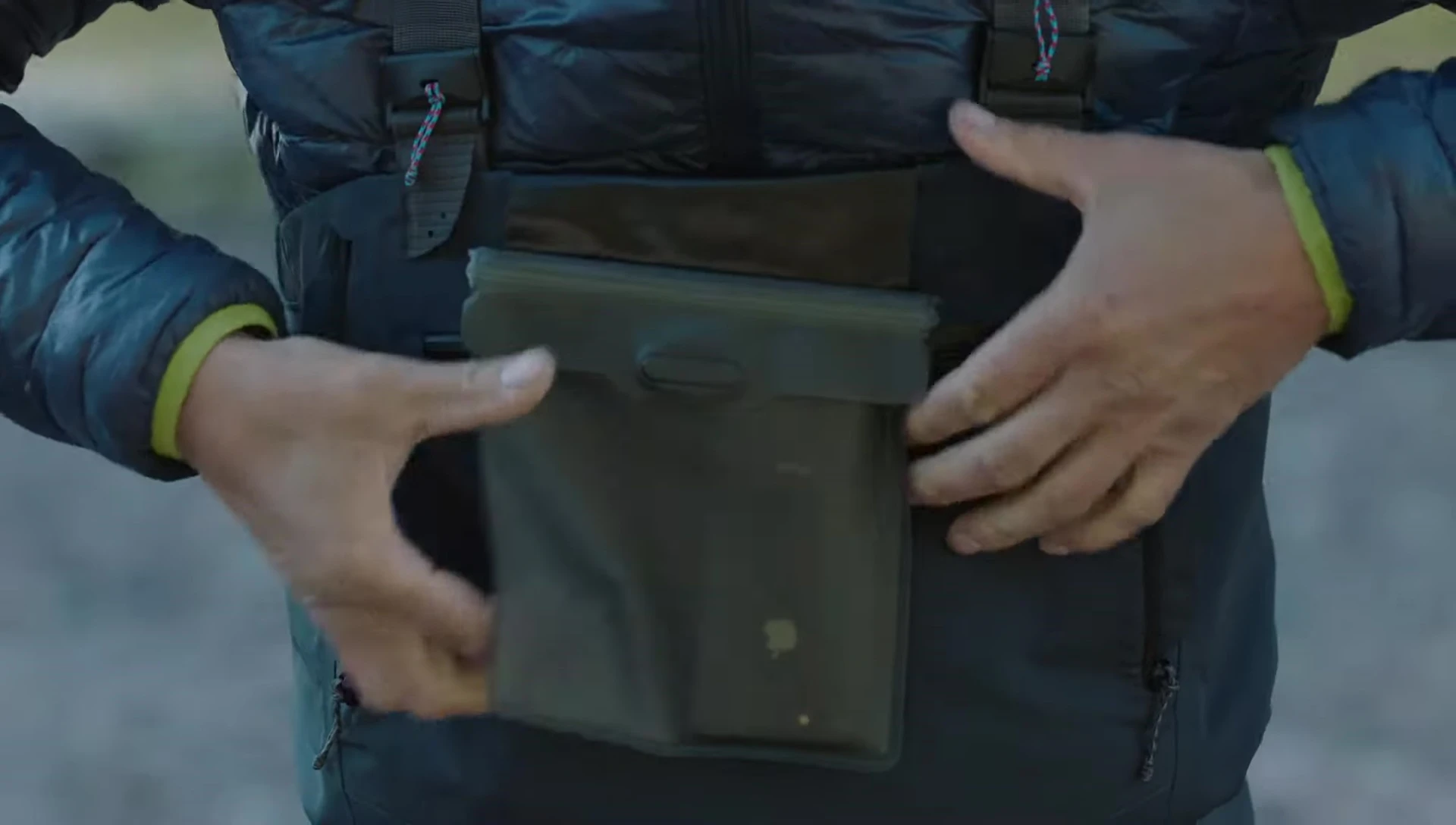 Image of the welded TPU waterproof flip-out pocket.