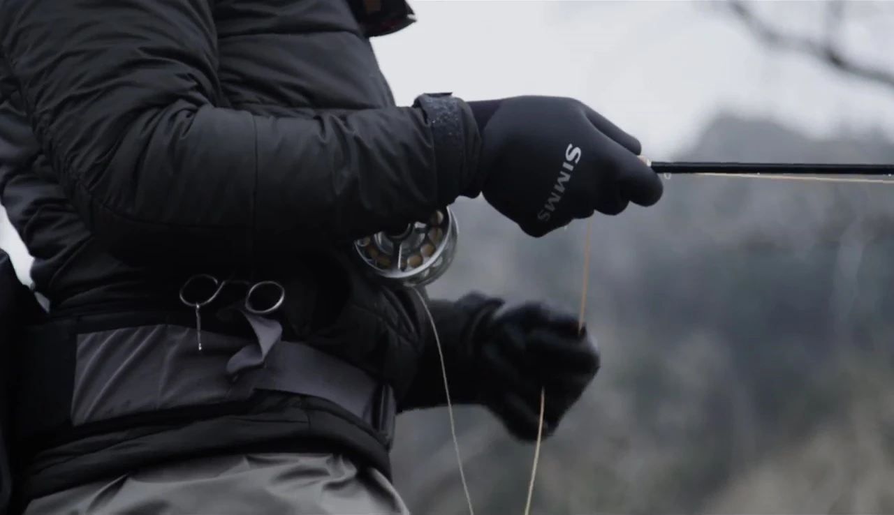 Emphasis on the unique nature of Simms fishing gloves.