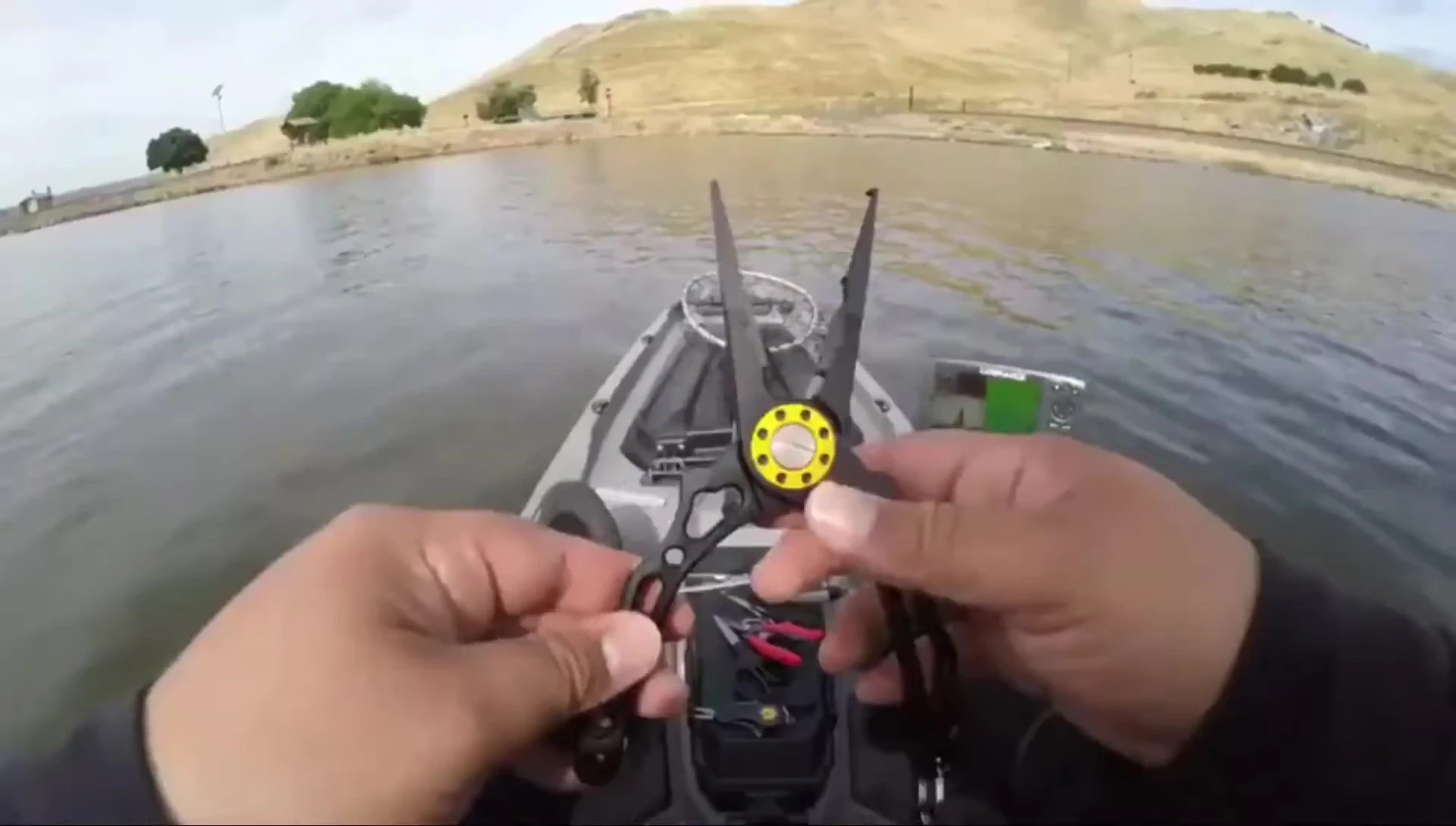 Overall view of the Zac X pliers.