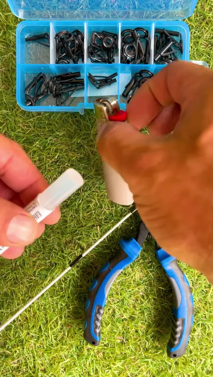 Apply melted glue all over the new rod tip.