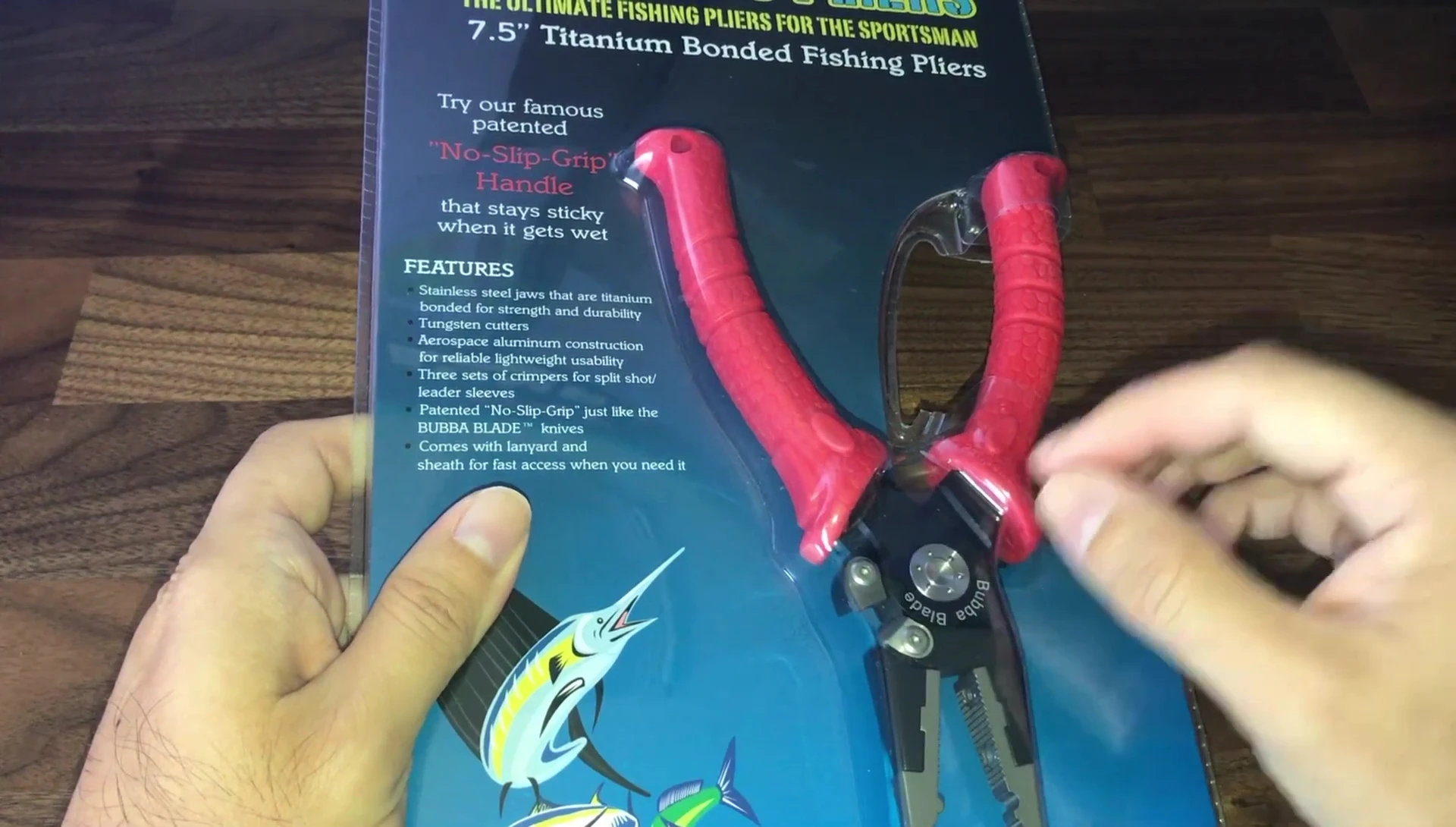 Detail shot of the replaceable tungsten cutters.