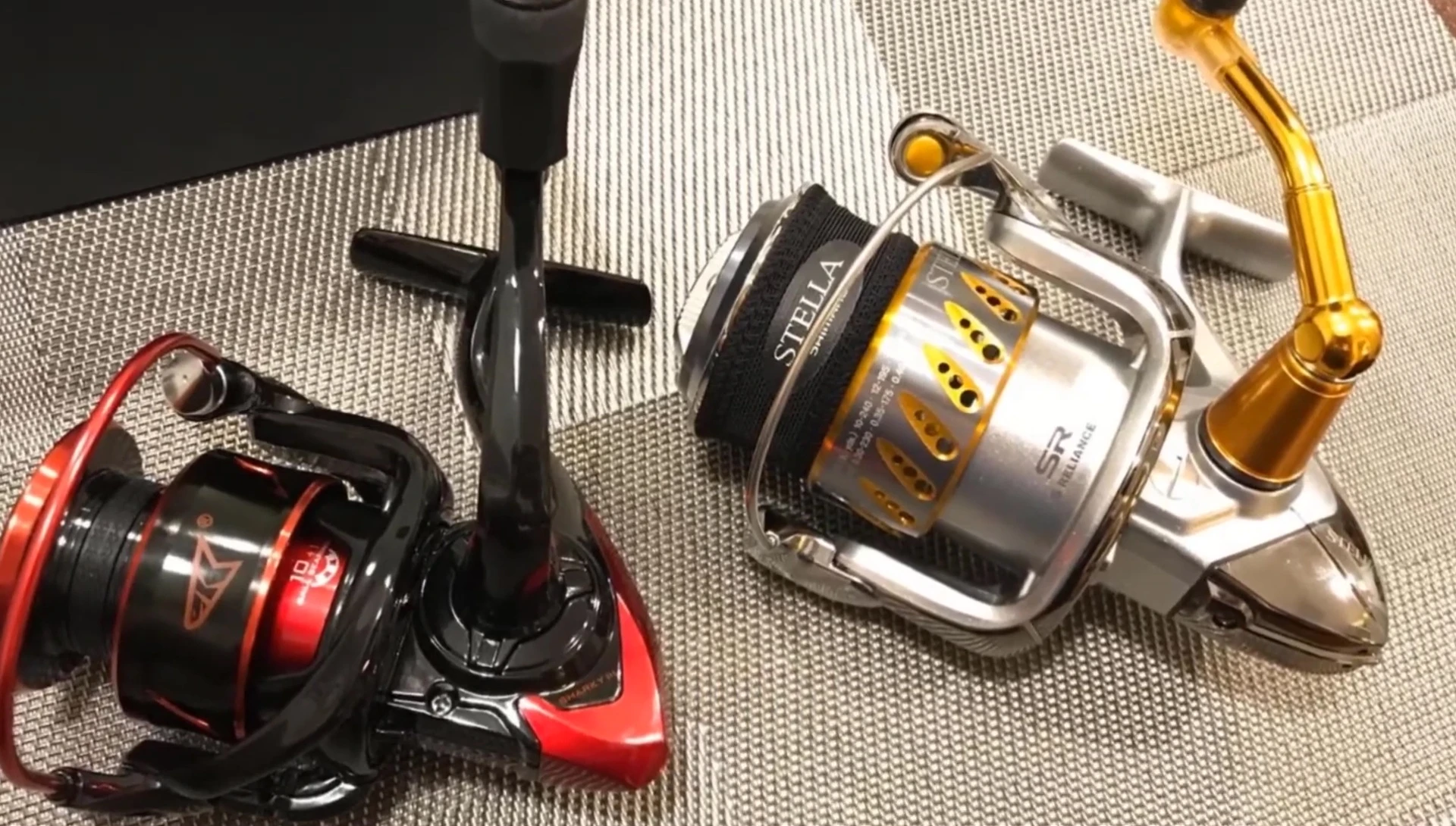 Close-up of the aluminum spool