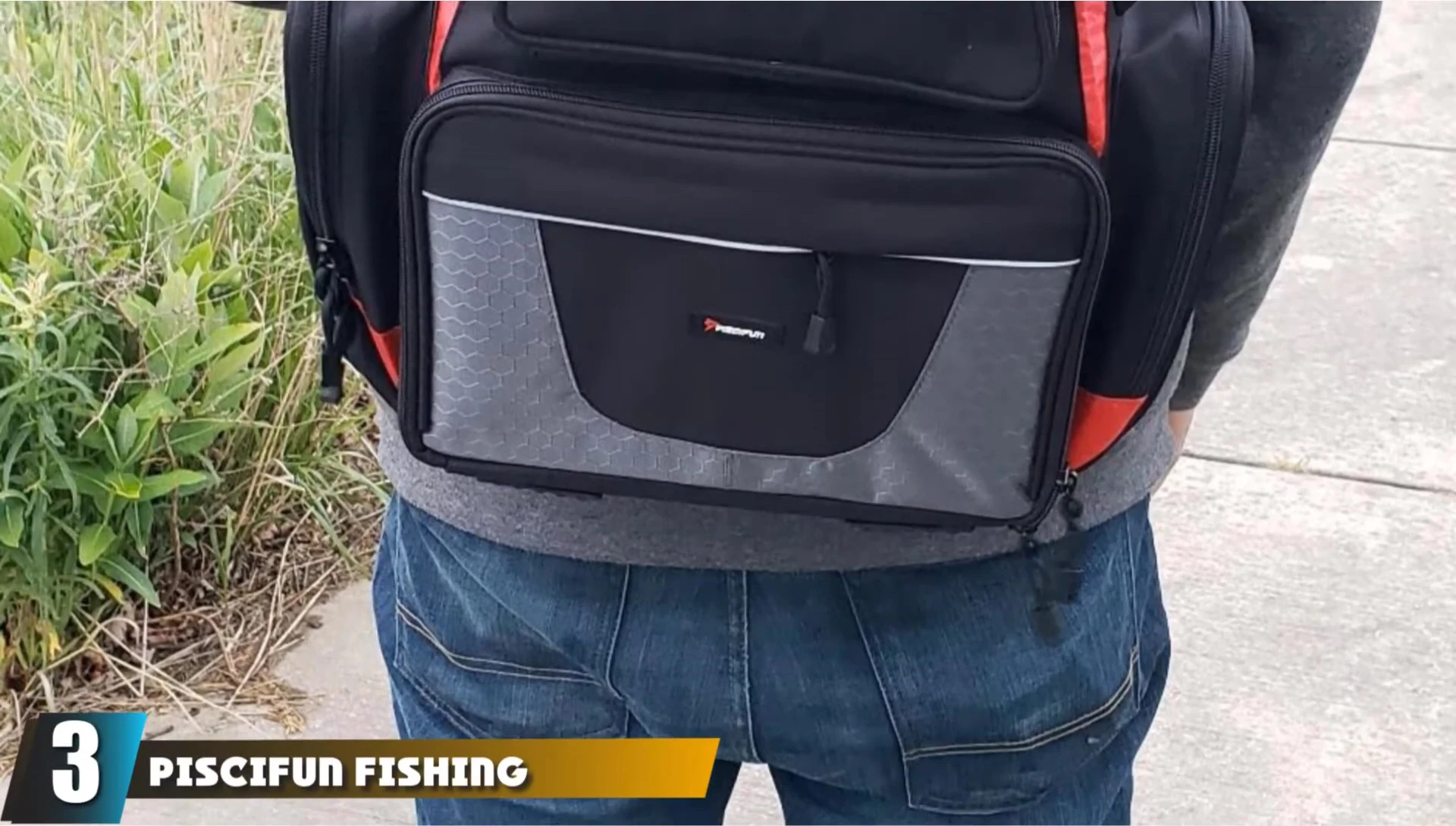 Pissafun Fishing Tackle Backpack overview