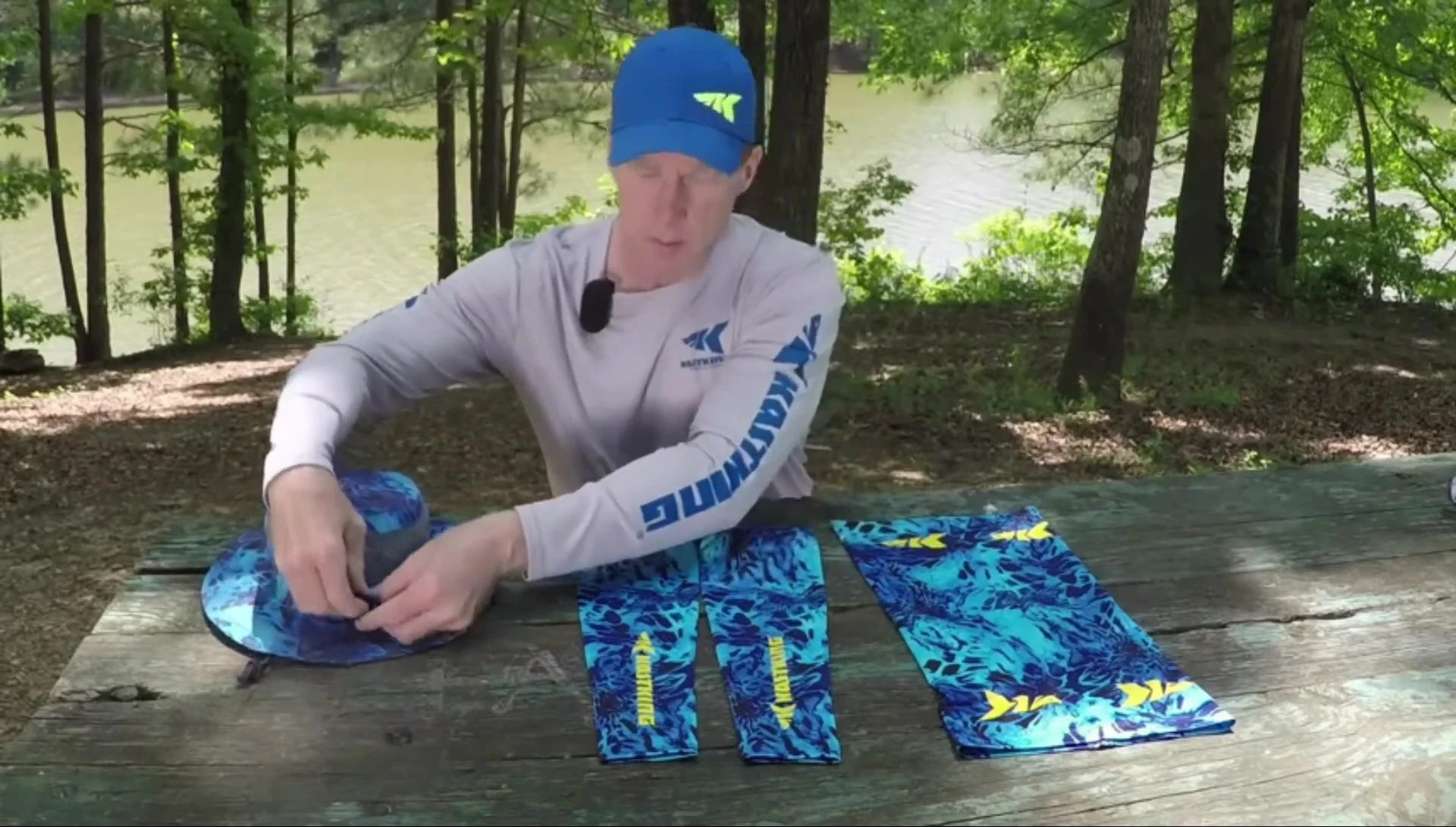 Showcase of the adjustable bungee cord and moisture wicking headband